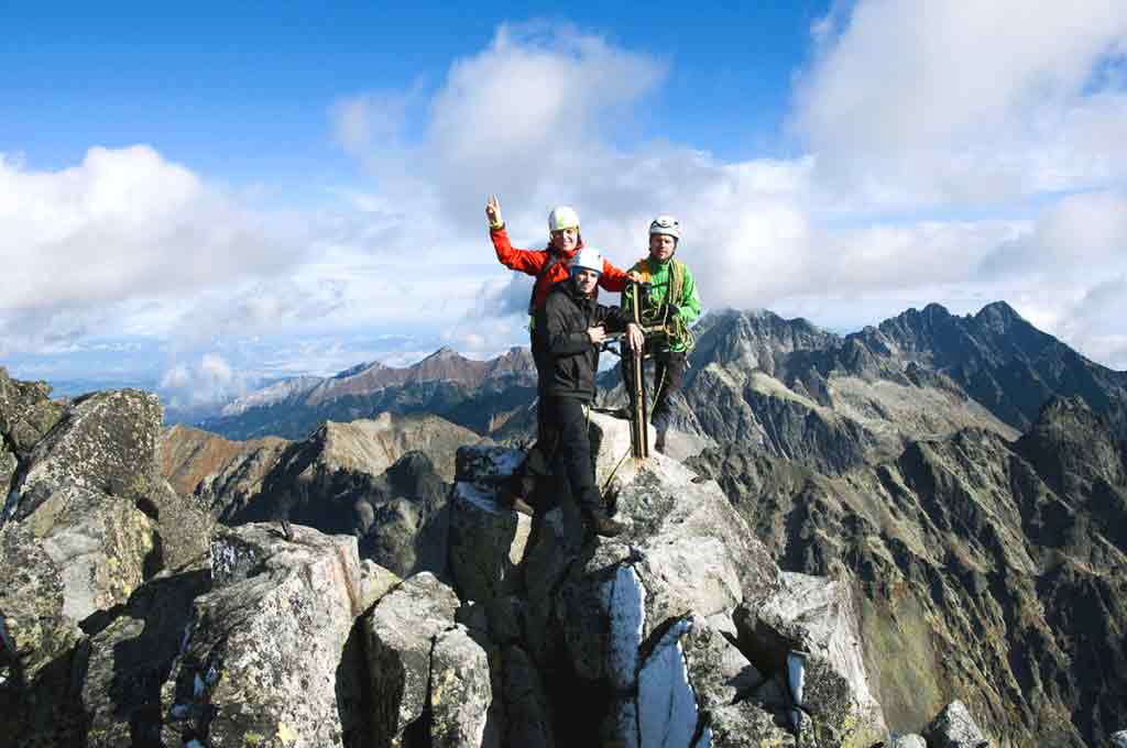 Vrchol je vo výške 2655 metrov n. m. vedie naň viacero trás, najčastejšie sa chodí cez velickú a Batizovskú próbu, náročnejšie výstupy vedú hrebeňom. foto: Darina Kvetanová